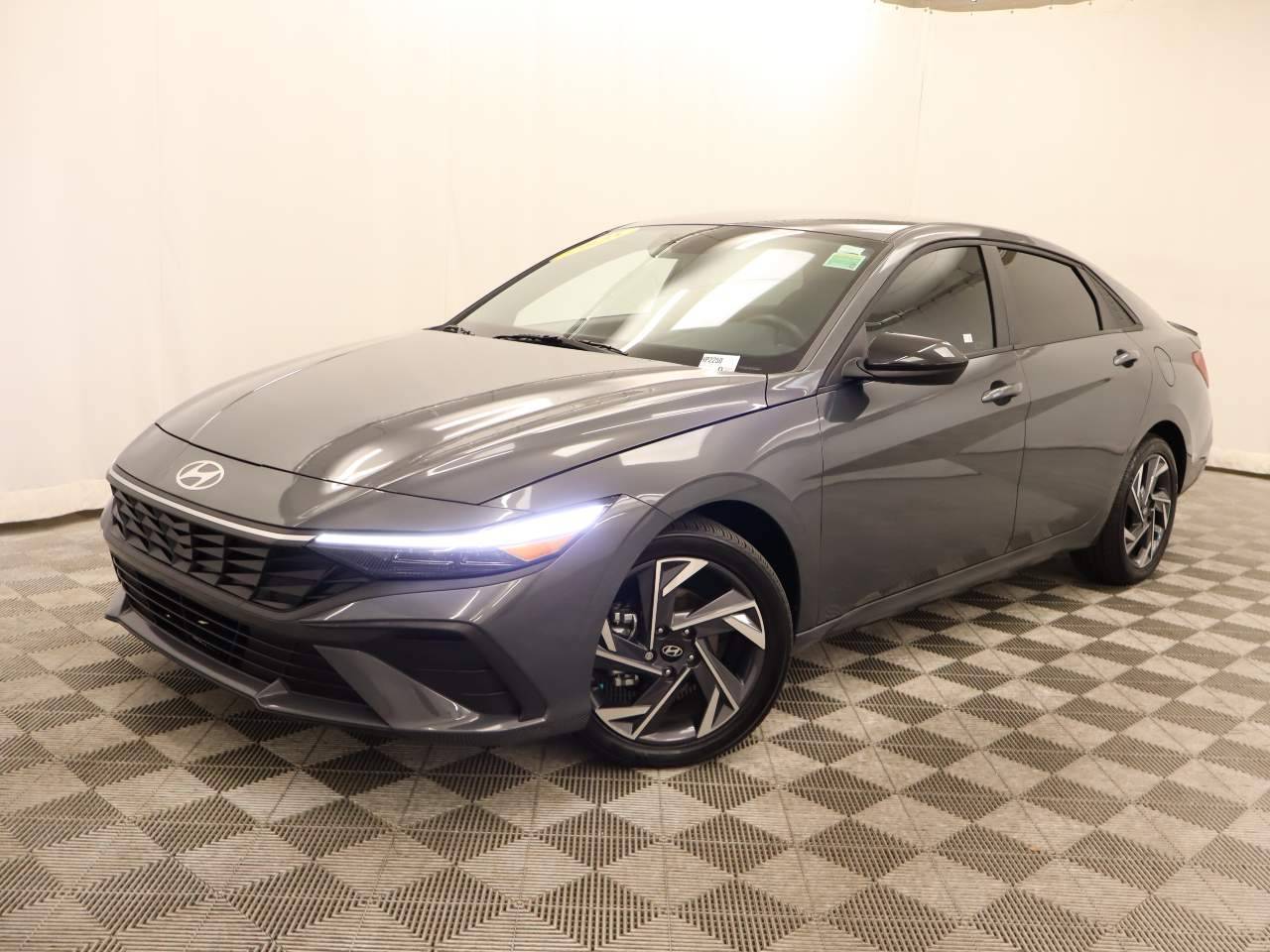 2025 Hyundai Elantra SEL Sport — Sedan — 4,644 mi — Scottsdale, AZ