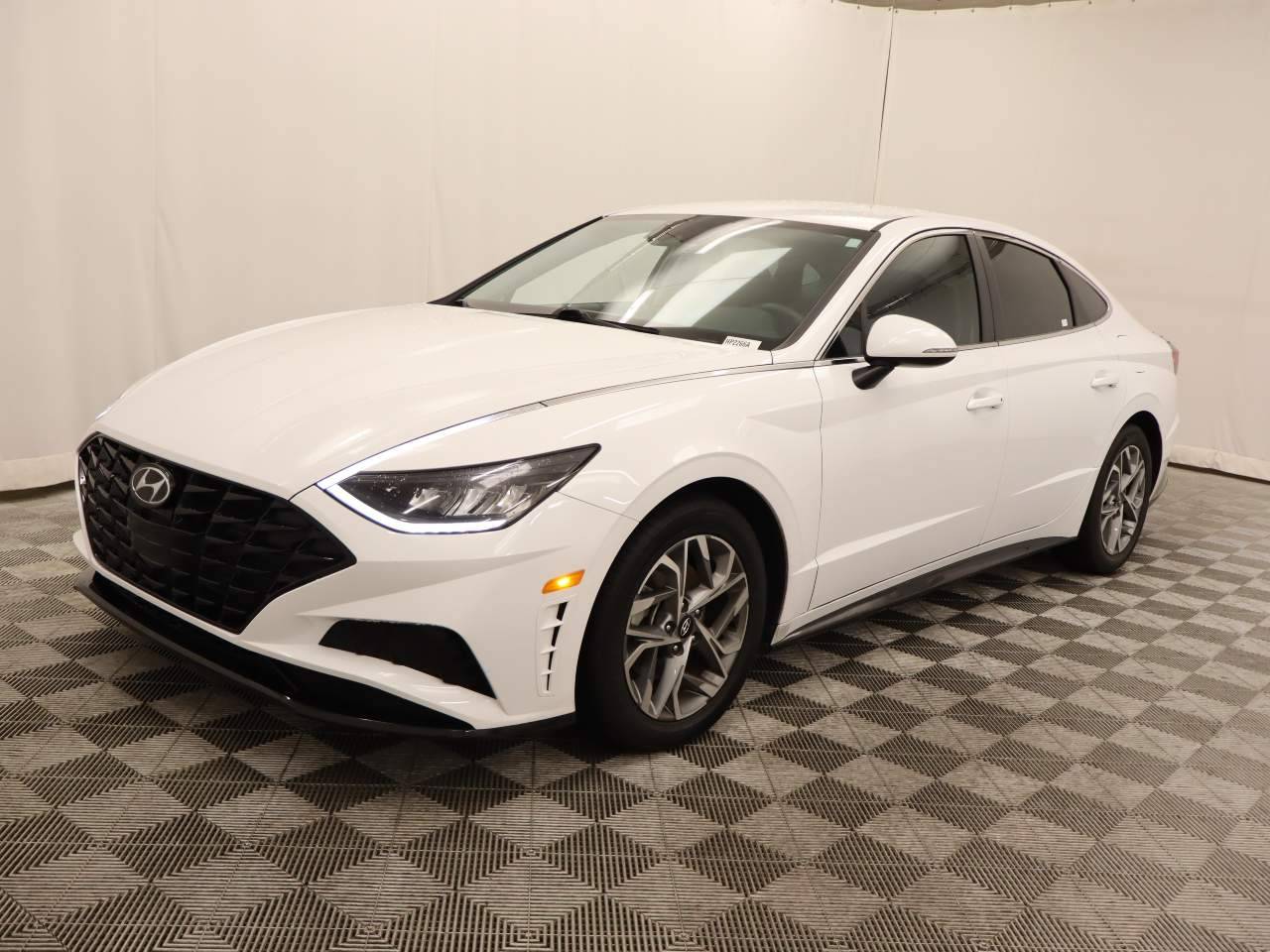 2023 Hyundai Sonata SEL — Sedan — 29,517 mi — Scottsdale, AZ