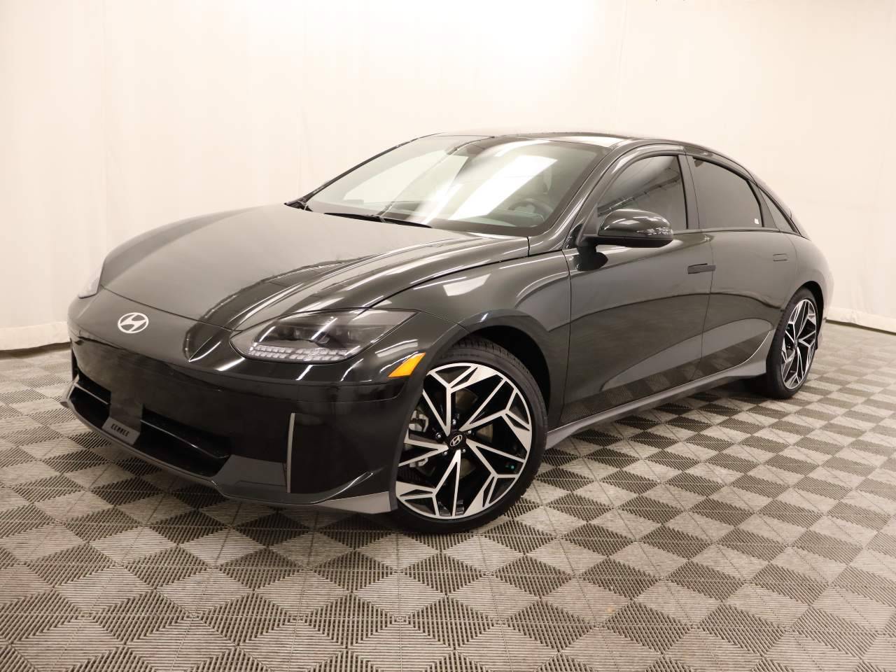 2024 Hyundai IONIQ 6 SEL — Sedan — 20,648 mi — Scottsdale, AZ