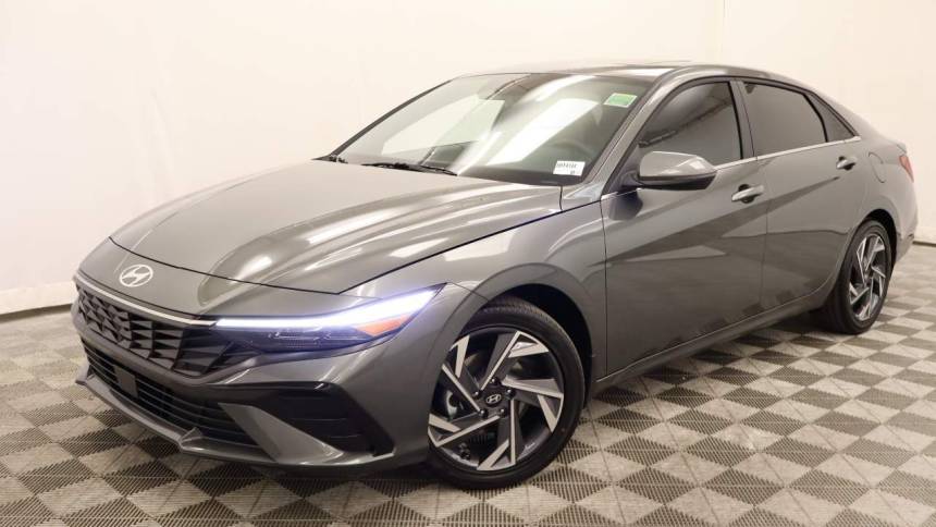 2025 Hyundai Elantra Hybrid Limited — Sedan — 5,028 mi — Scottsdale, AZ