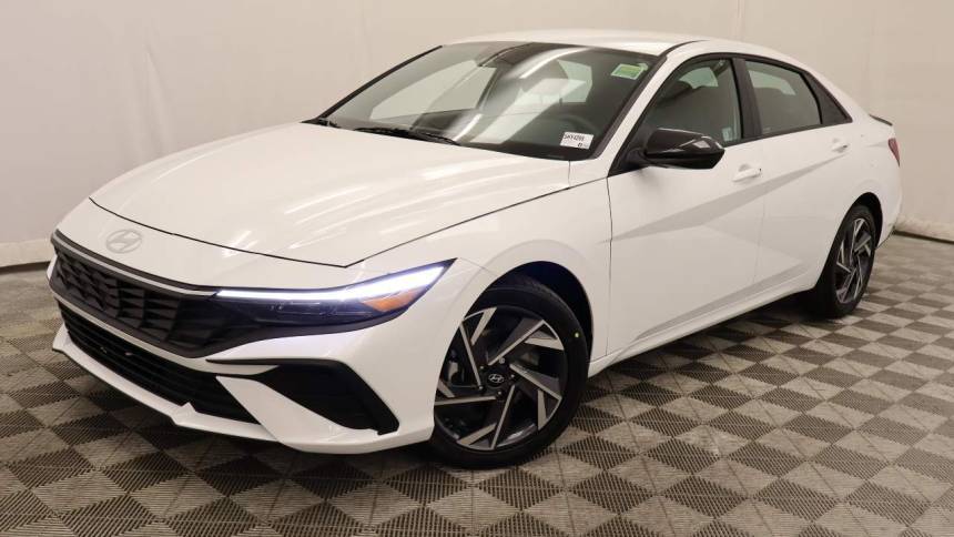 2025 Hyundai Elantra SEL Sport — Sedan — 5,391 mi — Scottsdale, AZ