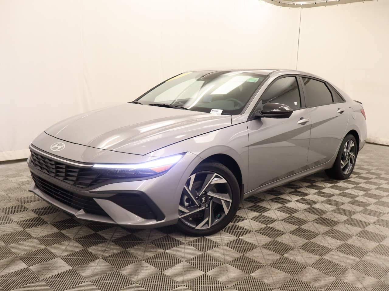 2025 Hyundai Elantra Hybrid SEL Sport — Sedan — 3,276 mi — Scottsdale, AZ