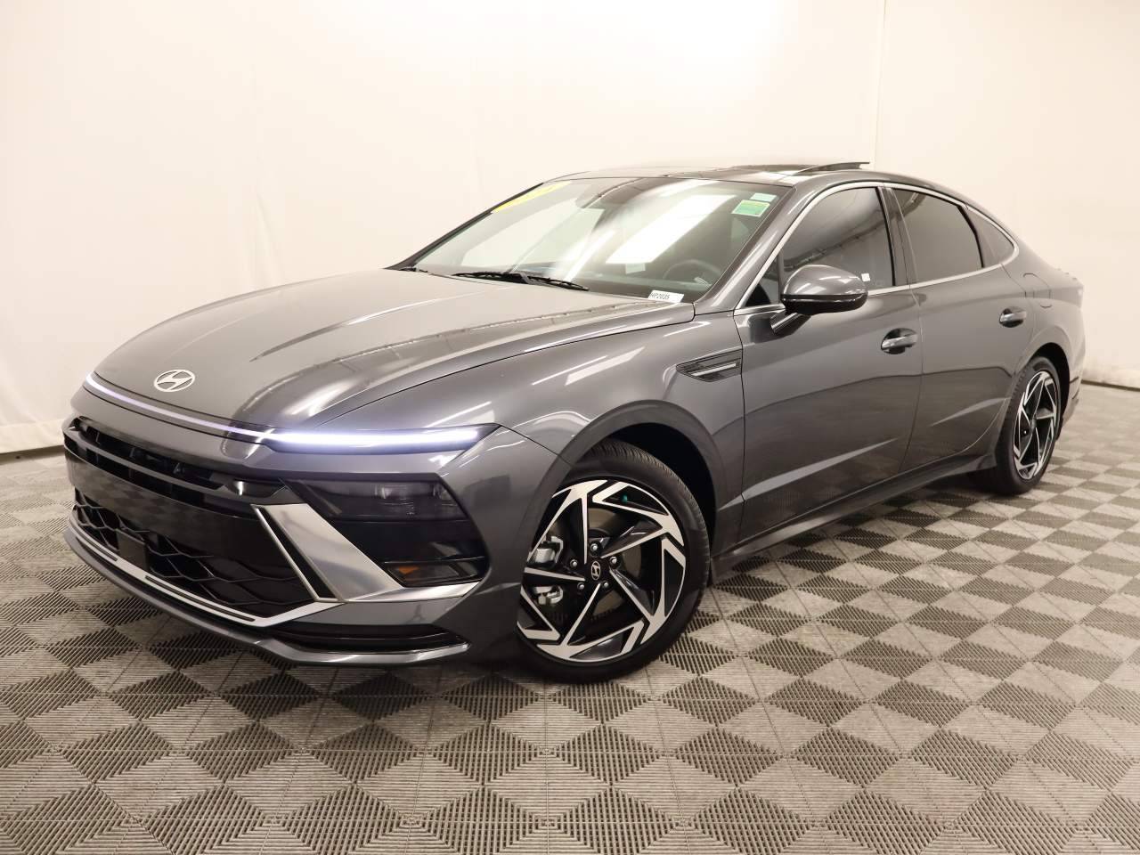 2024 Hyundai Sonata SEL — Sedan — 4,441 mi — Scottsdale, AZ