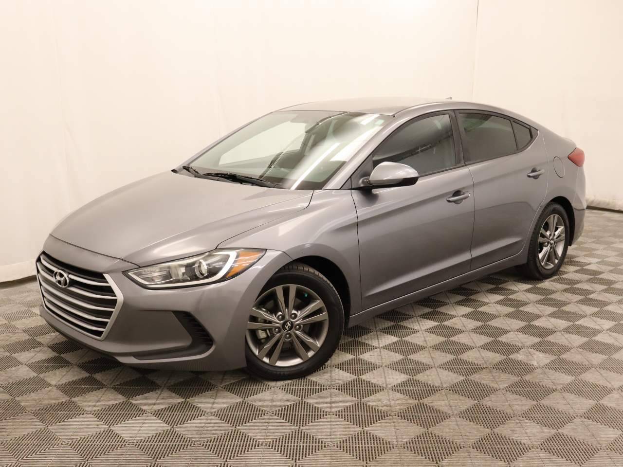 2017 Hyundai Elantra SE — Sedan — 48,986 mi — Scottsdale, AZ