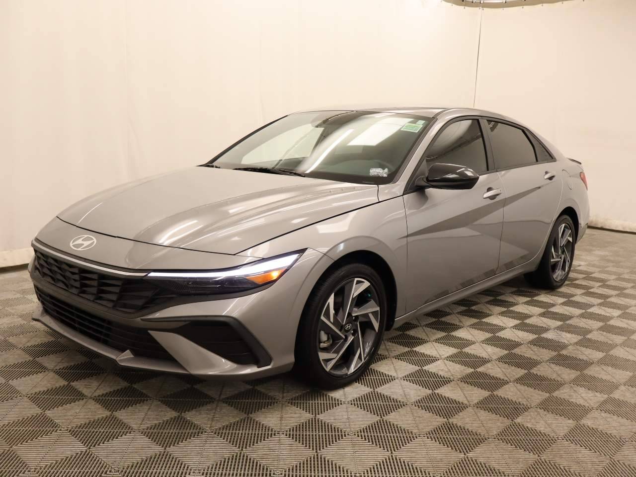 2025 Hyundai Elantra Hybrid Blue — Sedan — 7,339 mi — Scottsdale, AZ