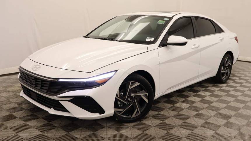2025 Hyundai Elantra SEL Convenience — Sedan — 3,311 mi — Scottsdale, AZ