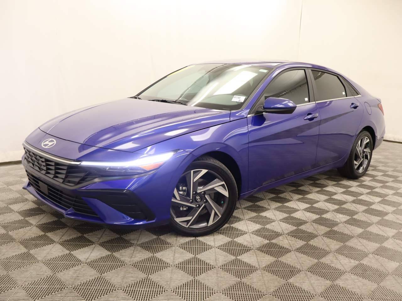 2025 Hyundai Elantra SEL Convenience — Sedan — 3,789 mi — Scottsdale, AZ