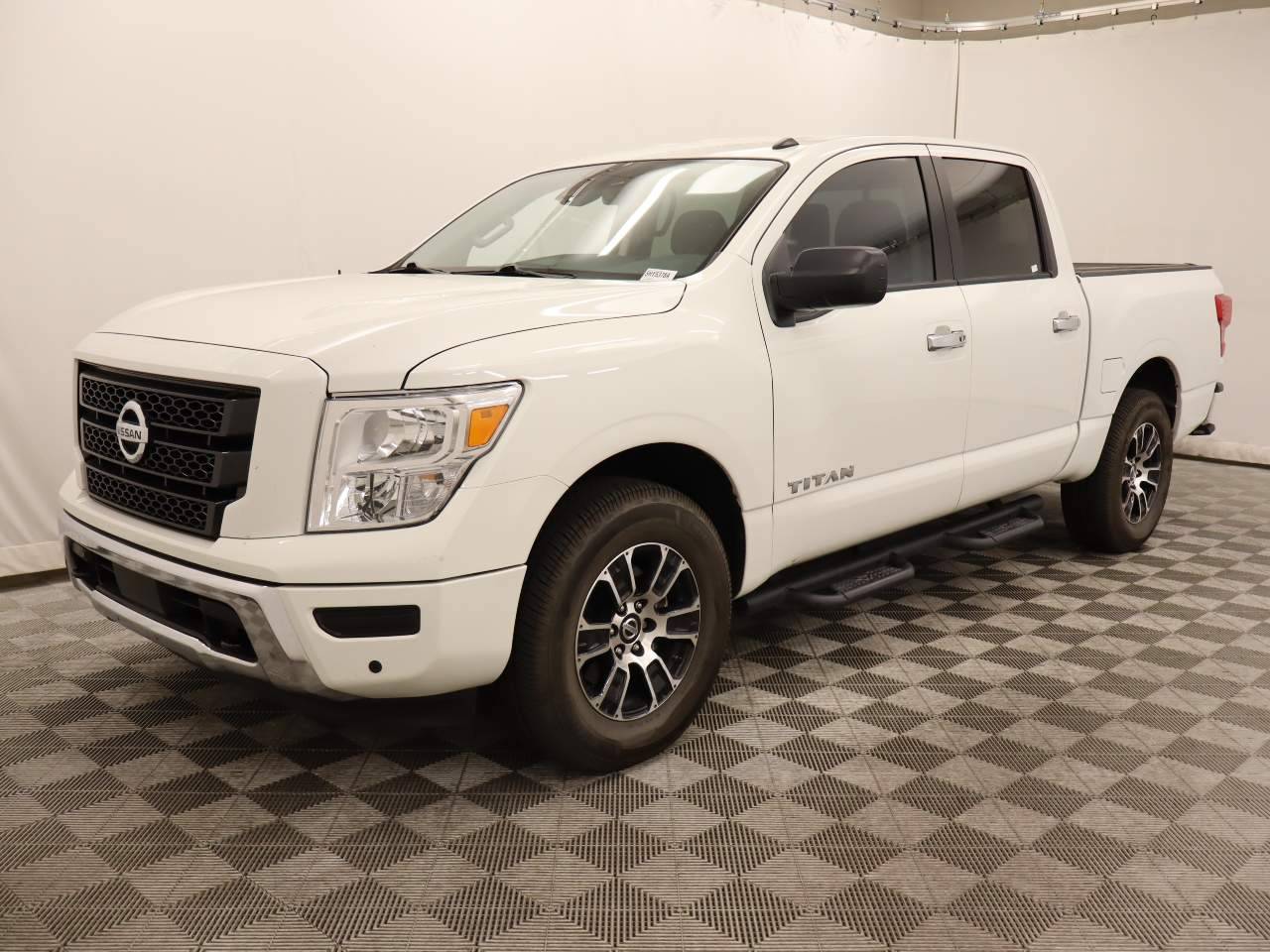 2021 Nissan Titan SV — Pickup Truck — 55,315 mi — Scottsdale, AZ