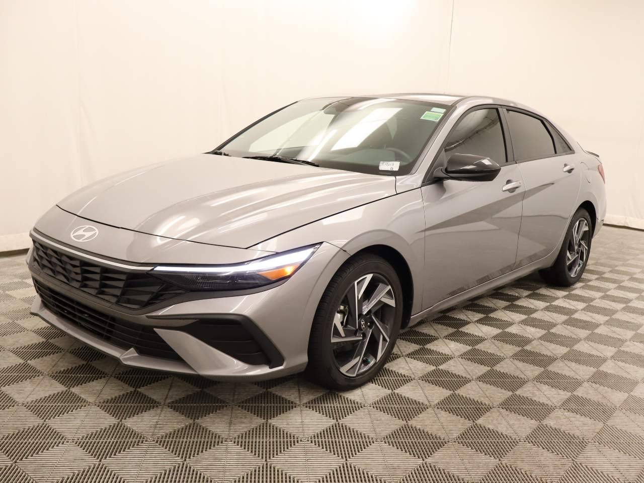 2025 Hyundai Elantra SEL Sport — Sedan — 5,275 mi — Scottsdale, AZ