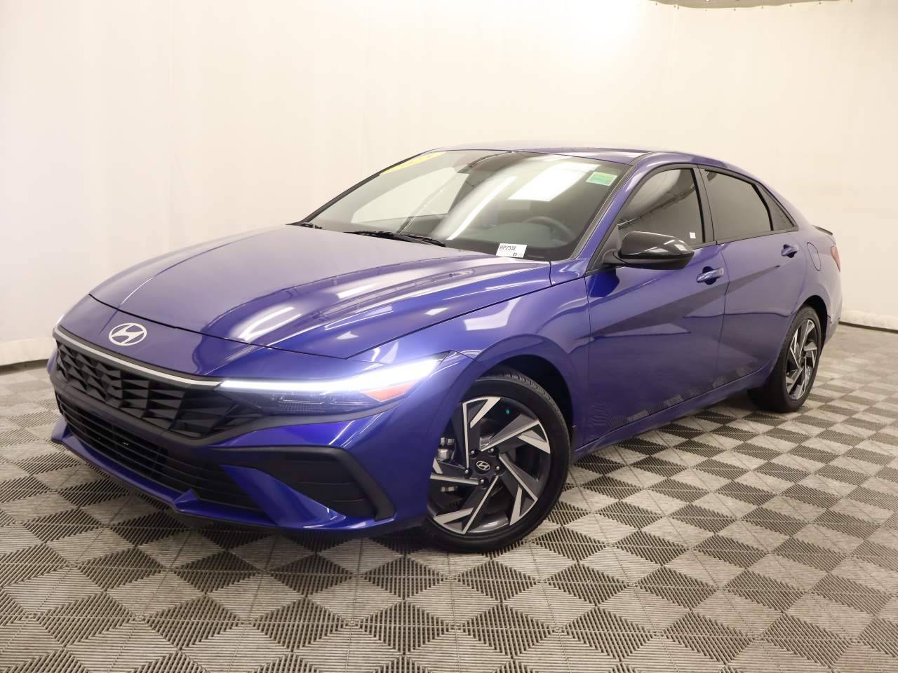 2025 Hyundai Elantra SEL Sport — Sedan — 4,391 mi — Scottsdale, AZ