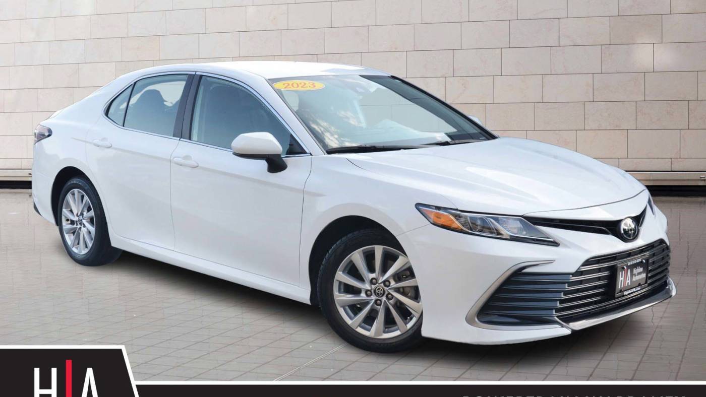 2023 Toyota Camry LE — Sedan — 25,190 mi — Philadelphia, PA