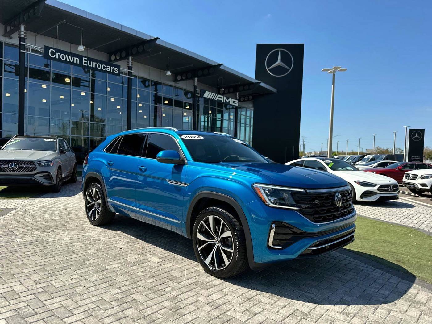 2024 Volkswagen Atlas Cross Sport SEL Premium R-Line — SUV — 16,068 mi — Pinellas Park, FL