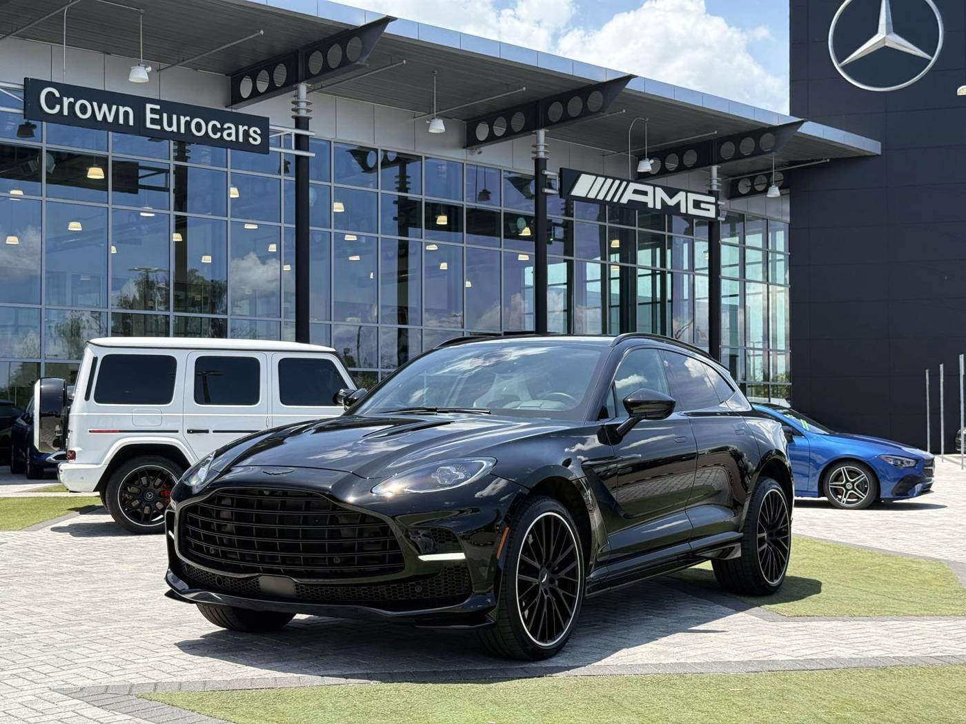 2023 Aston Martin DBX 707