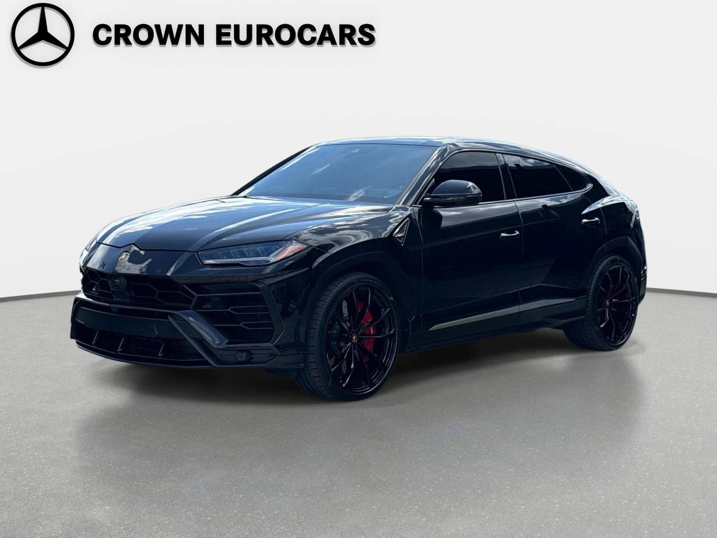 2022 Lamborghini Urus Standard