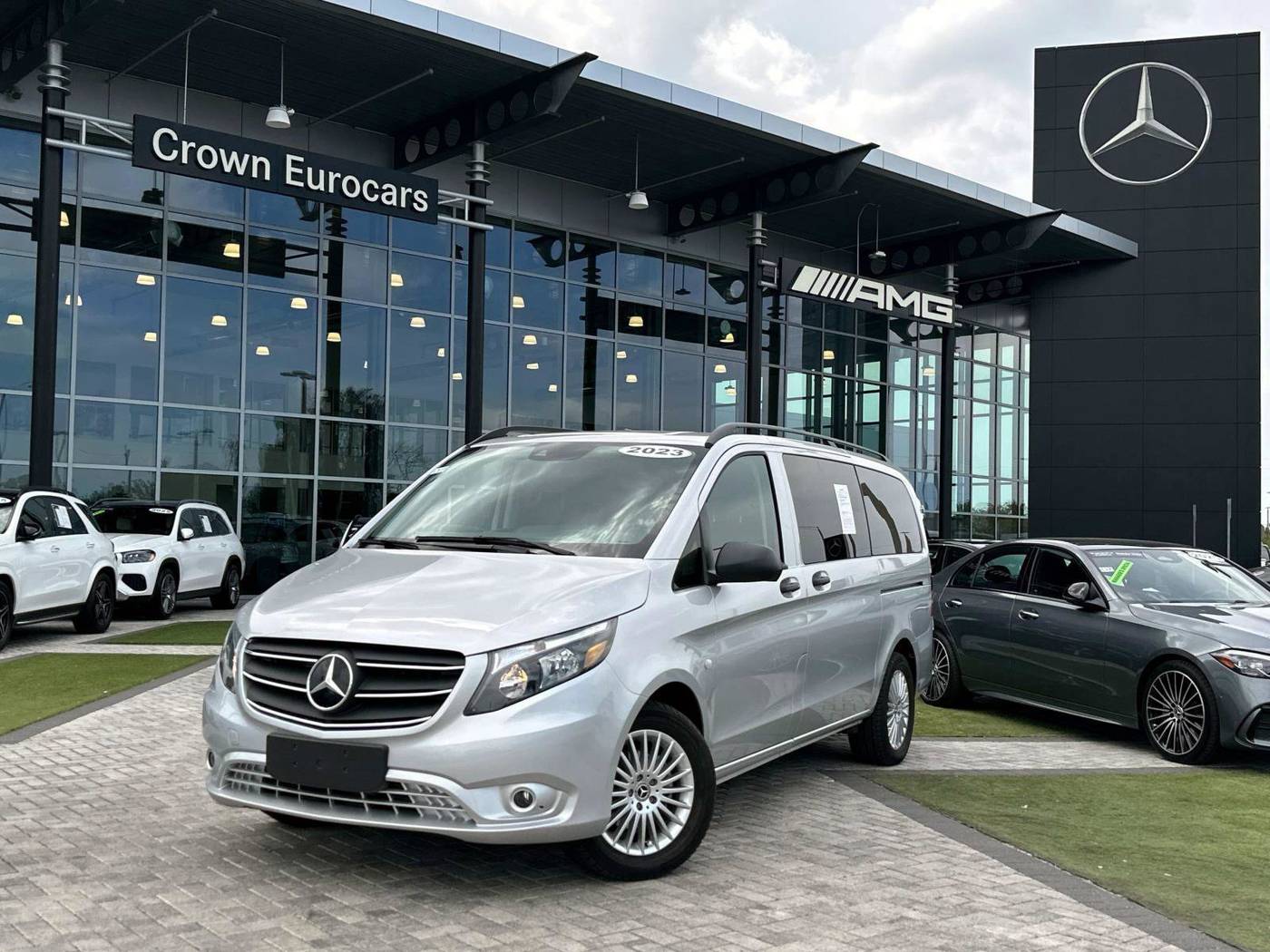 2023 Mercedes-Benz Metris Passenger Van Standard — Passenger Van — 5,253 mi — Pinellas Park, FL