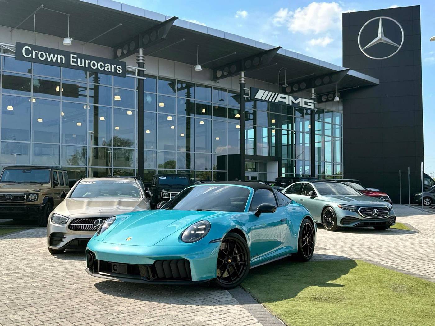 2025 Porsche 911 Targa 4 GTS — Coupe — 564 mi — Pinellas Park, FL