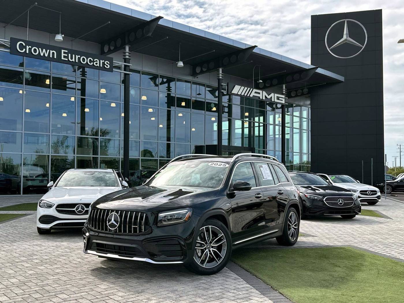 2025 Mercedes-Benz GLB AMG GLB 35 — SUV — 3,372 mi — Pinellas Park, FL