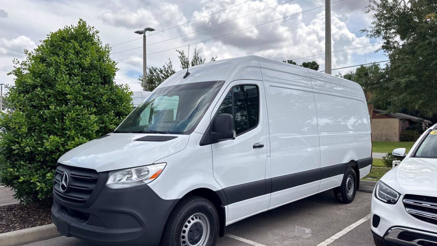 2024 Mercedes-Benz Sprinter Crew Van 2500 — Cargo Van — 13 mi — Pinellas Park, FL