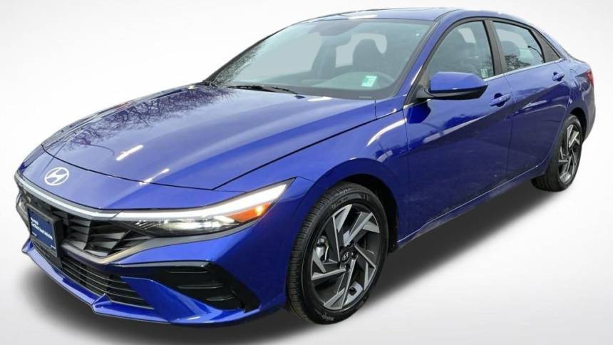 2024 Hyundai Elantra SEL — Sedan — 3,050 mi — Beaverton, OR