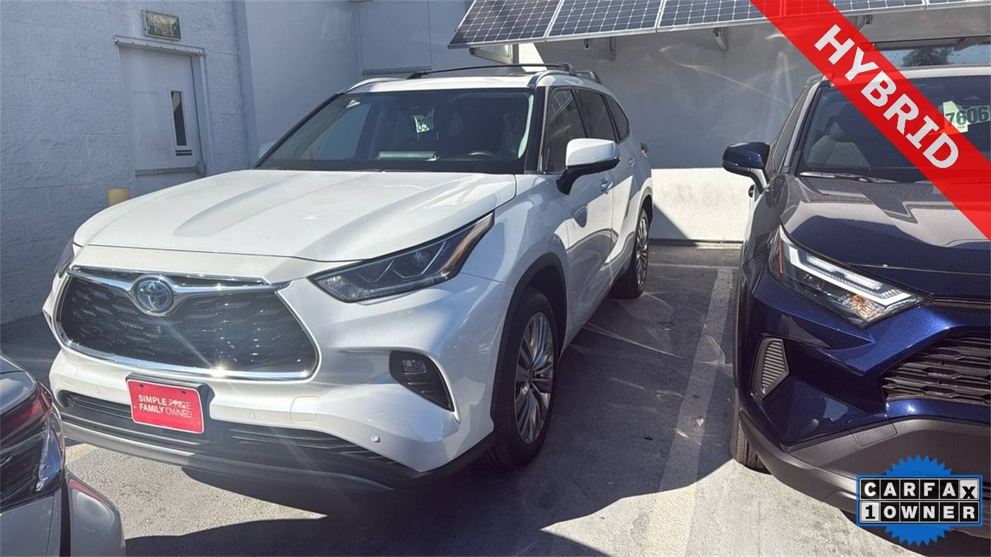 2022 Toyota Highlander Hybrid Platinum — SUV — 28,142 mi — Sunnyvale, CA