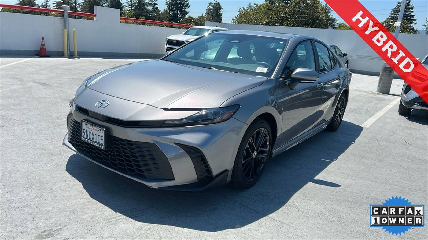 2025 Toyota Camry Hybrid SE — Sedan — 11,046 mi — Sunnyvale, CA