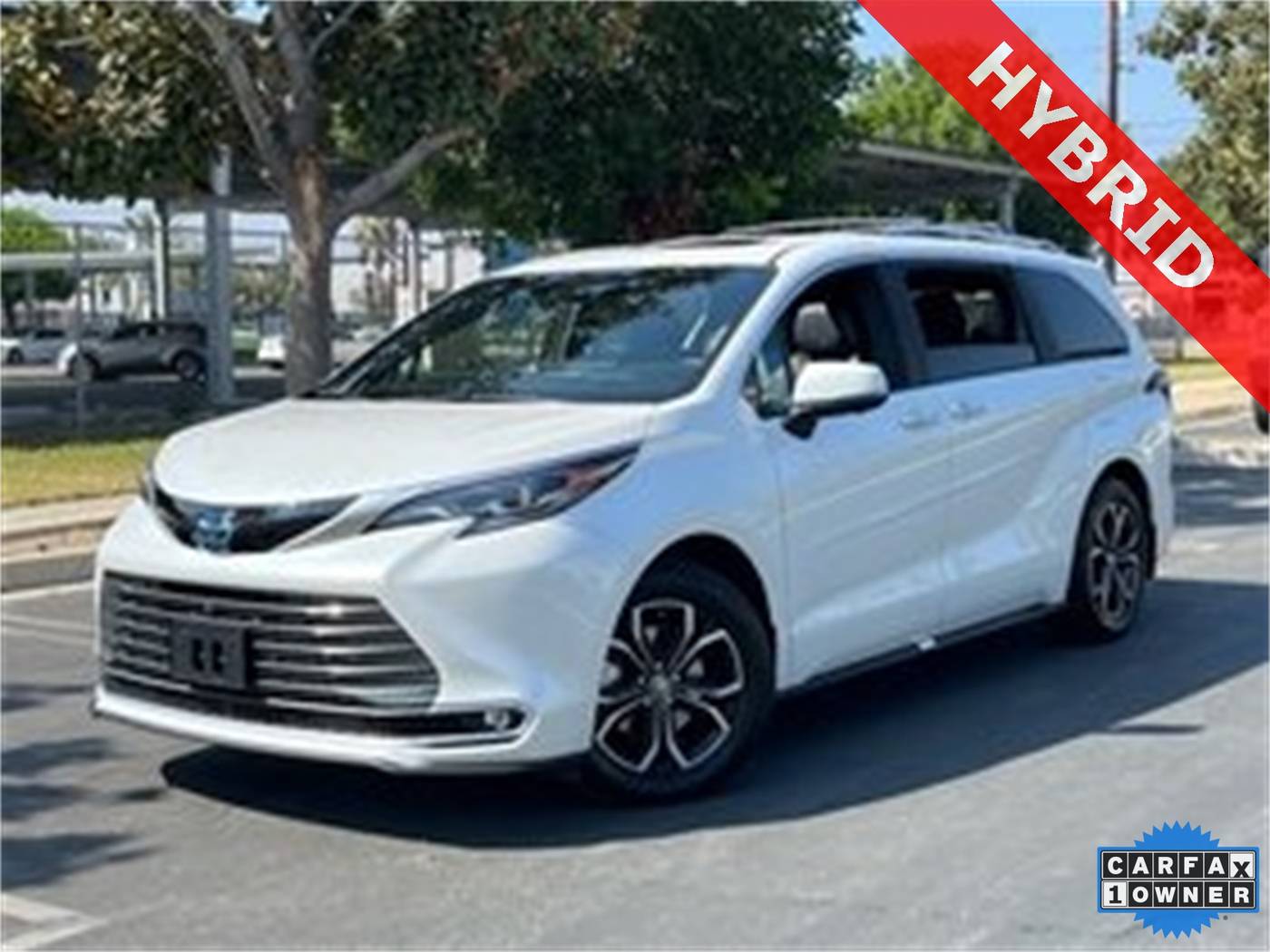 2025 Toyota Sienna Platinum — Minivan — 1,387 mi — Sunnyvale, CA