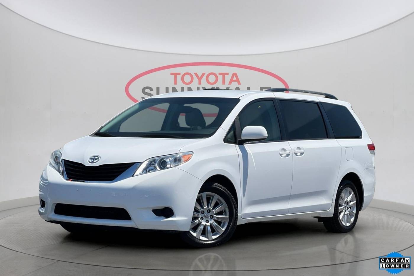 2014 Toyota Sienna LE — Minivan — 104,290 mi — Sunnyvale, CA