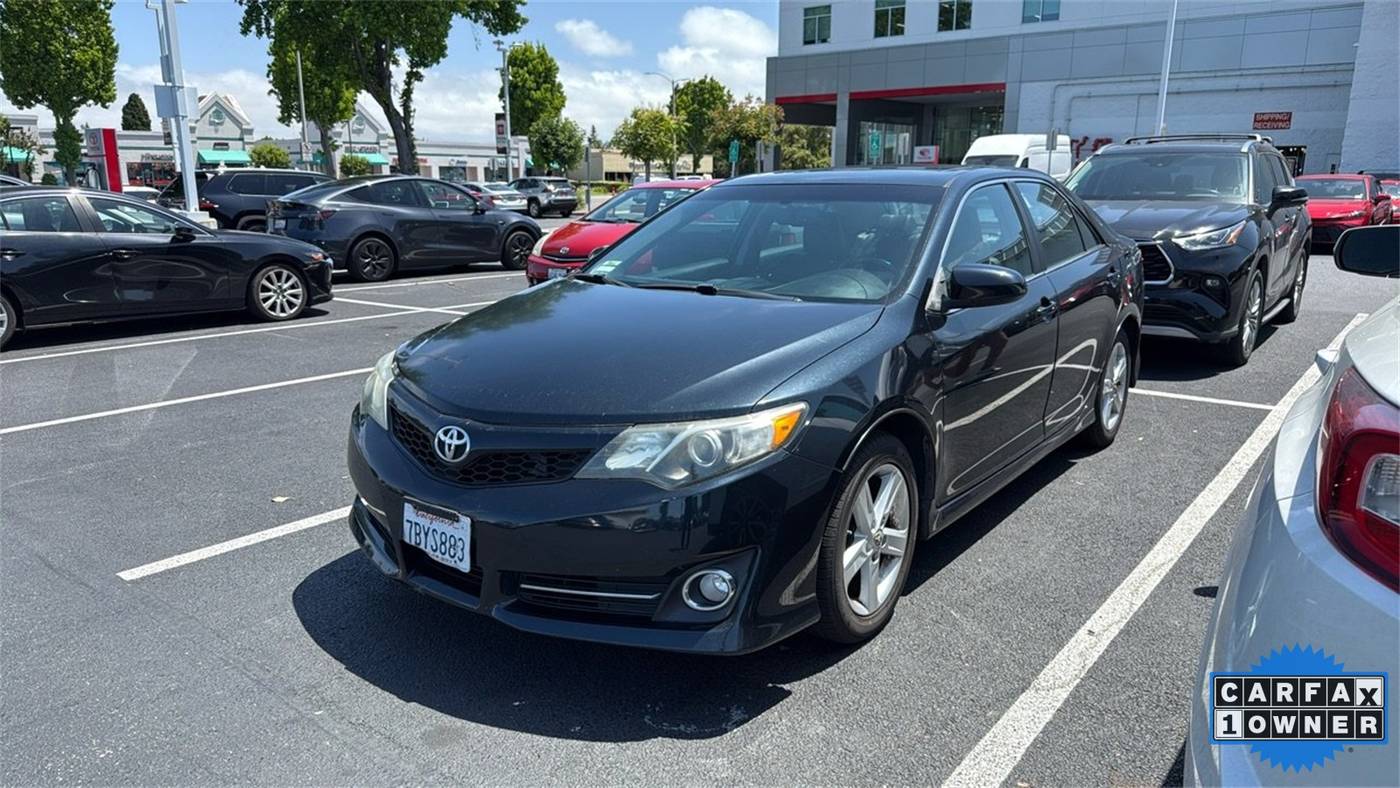 2013 Toyota Camry SE — Sedan — 89,666 mi — Sunnyvale, CA