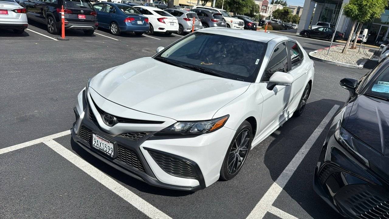 2022 Toyota Camry SE — Sedan — 83,489 mi — Sunnyvale, CA