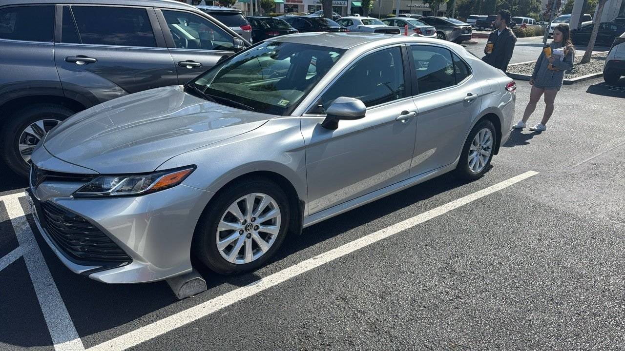 2020 Toyota Camry LE — Sedan — 49,657 mi — Sunnyvale, CA