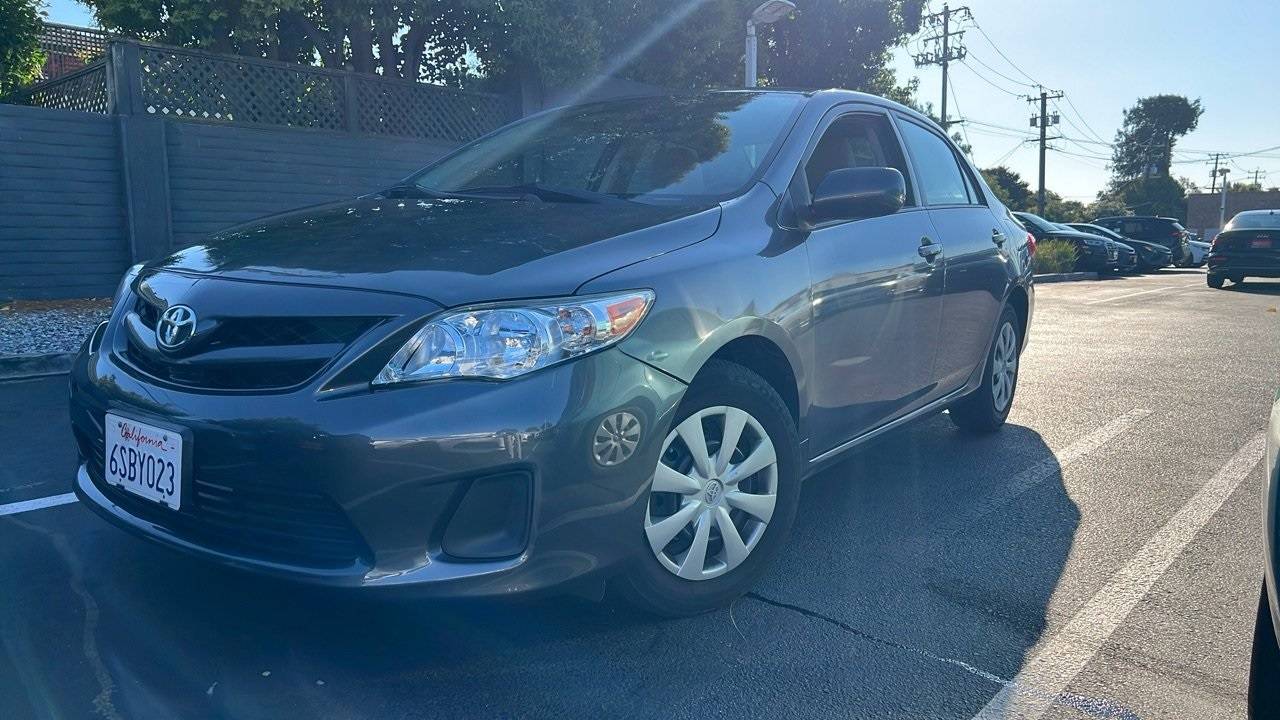 2011 Toyota Corolla LE — Sedan — 70,731 mi — Sunnyvale, CA