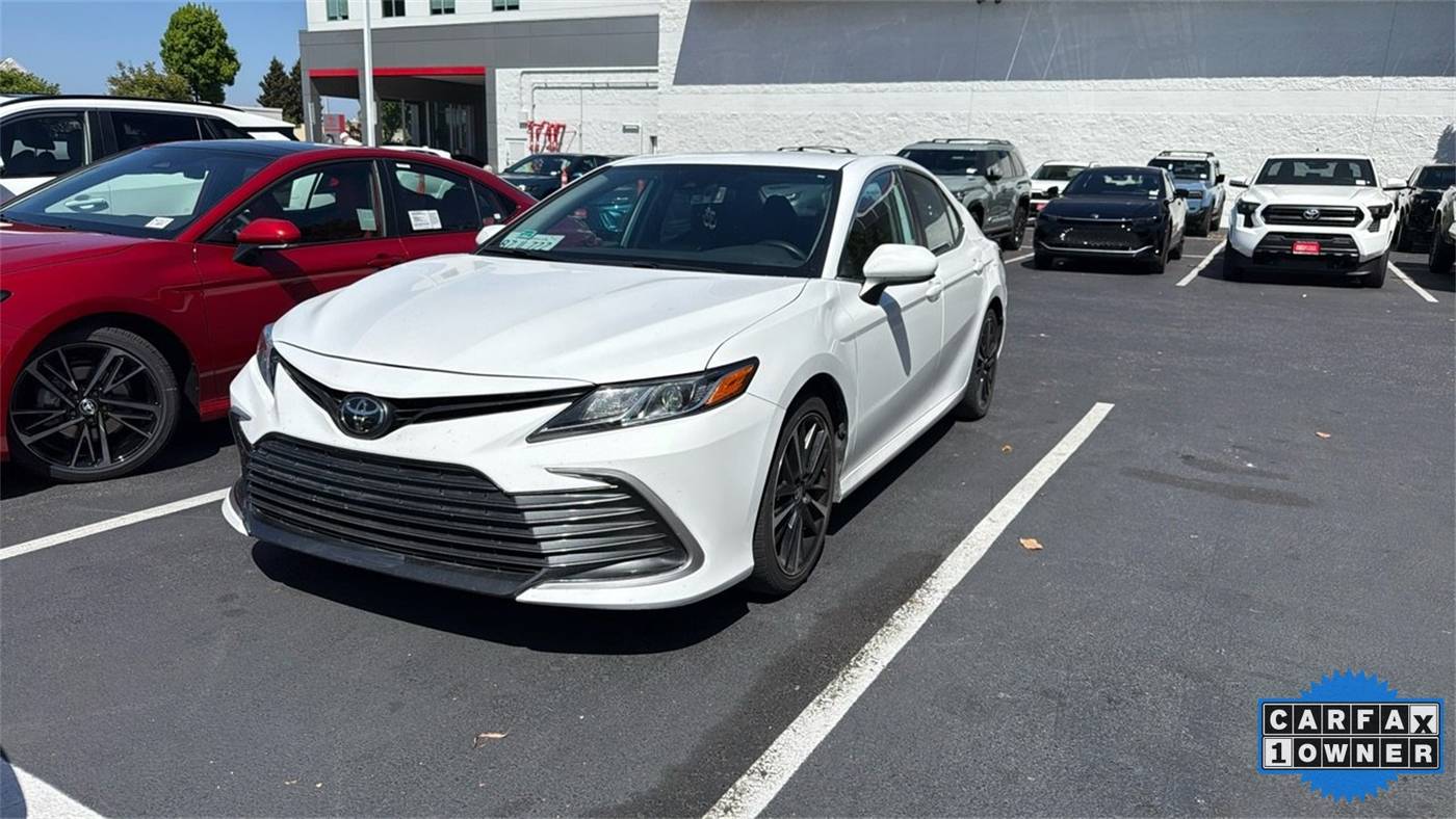 2022 Toyota Camry LE — Sedan — 76,099 mi — Sunnyvale, CA