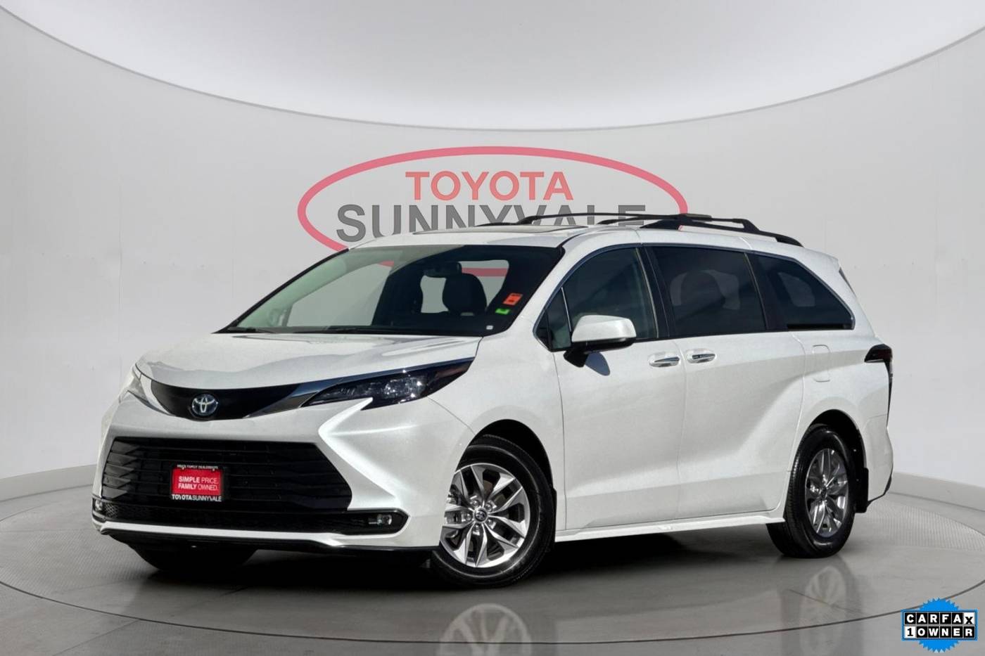 2025 Toyota Sienna XLE — Minivan — 868 mi — Sunnyvale, CA
