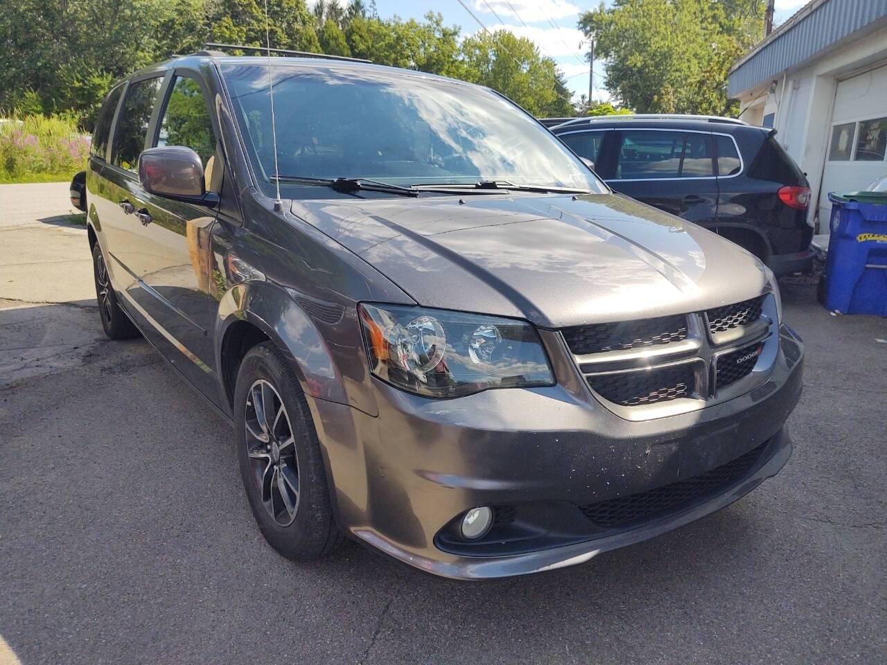 2017 Dodge Grand Caravan GT — Minivan — 107,542 mi — Alden, NY