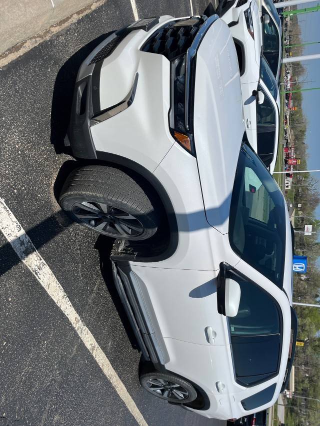 2023 Honda Pilot Touring — SUV — 12,706 mi — Bellevue, NE