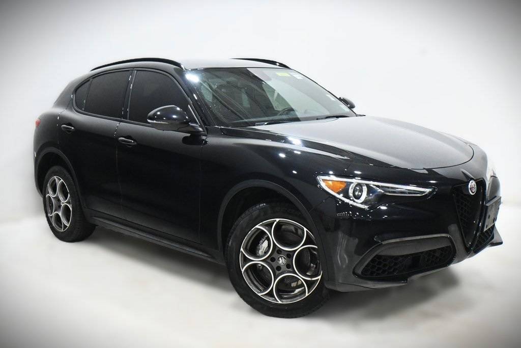 2022 Alfa Romeo Stelvio Sprint — SUV — 31,948 mi — Lansing, IL
