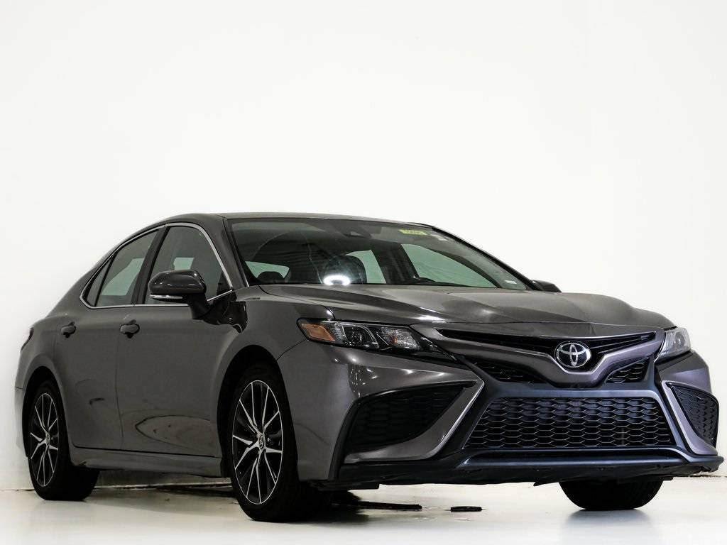 2023 Toyota Camry SE — Sedan — 62,099 mi — Lansing, IL