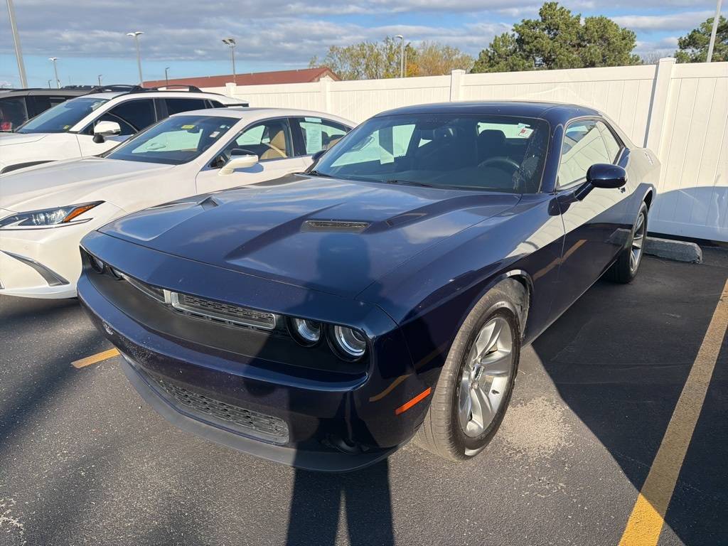 2016 Dodge Challenger SXT — Coupe — 111,263 mi — Lansing, IL