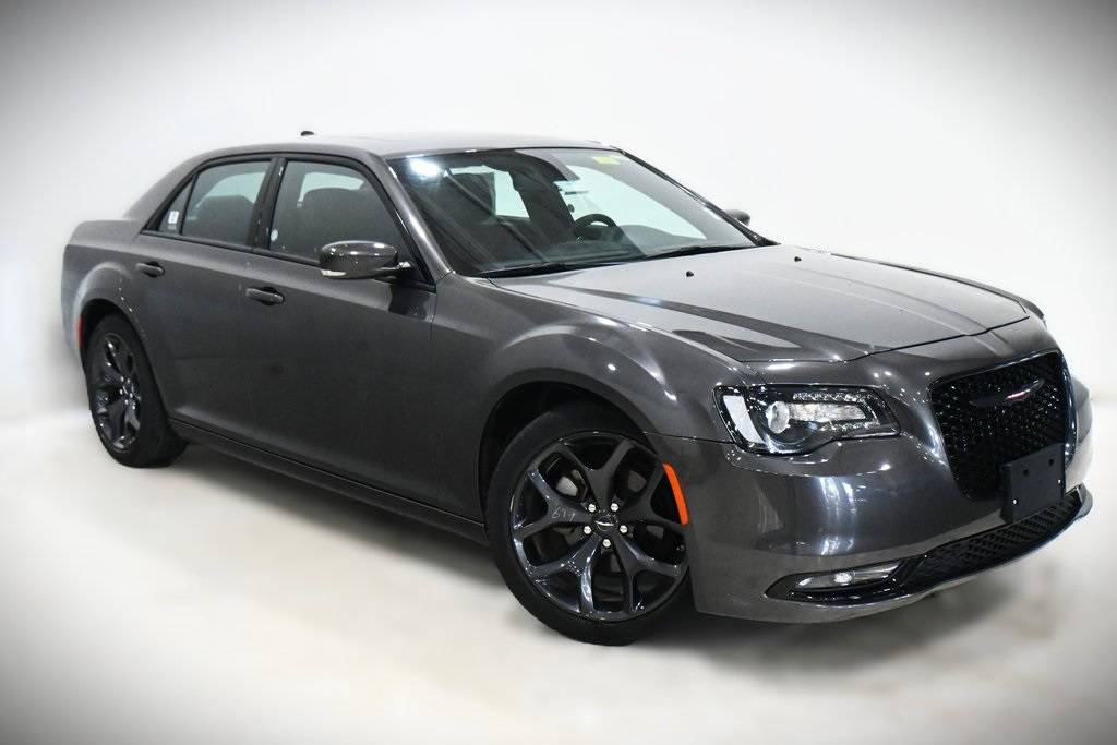 2023 Chrysler 300 S — Sedan — 30,781 mi — Lansing, IL