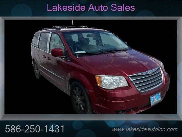 2009 Chrysler Town & Country Touring — Minivan — 199,399 mi — Clinton Township, MI
