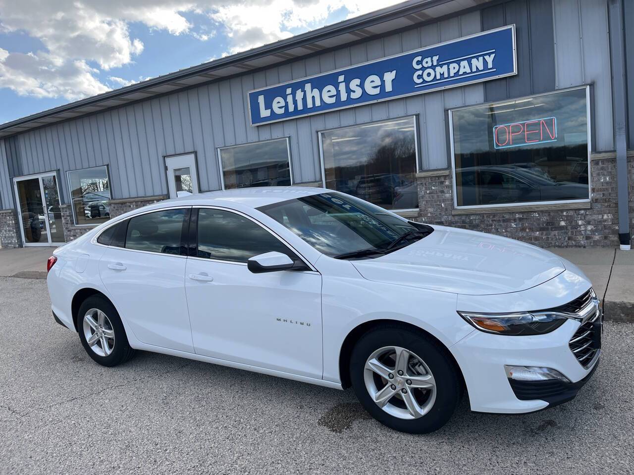 2024 Chevrolet Malibu LT — Sedan — 18,800 mi — West Bend, WI