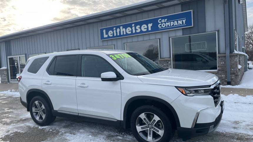 2023 Honda Pilot EX-L 8 Passenger — SUV — 53,300 mi — West Bend, WI