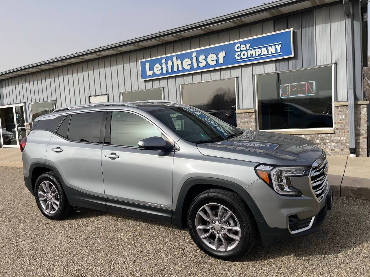 2024 GMC Terrain SLT — SUV — 17,475 mi — West Bend, WI