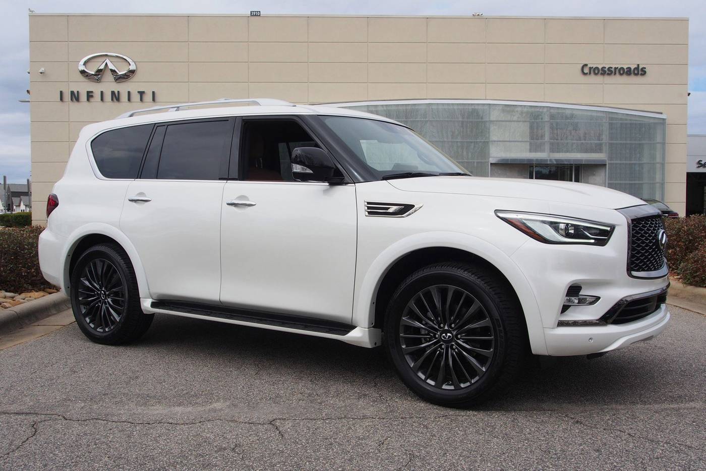 2024 INFINITI QX80 SENSORY — SUV — 10,888 mi — Raleigh, NC