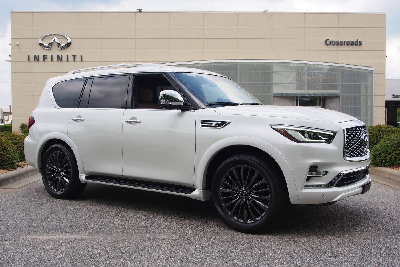 2023 INFINITI QX80 SENSORY — SUV — 25,121 mi — Raleigh, NC