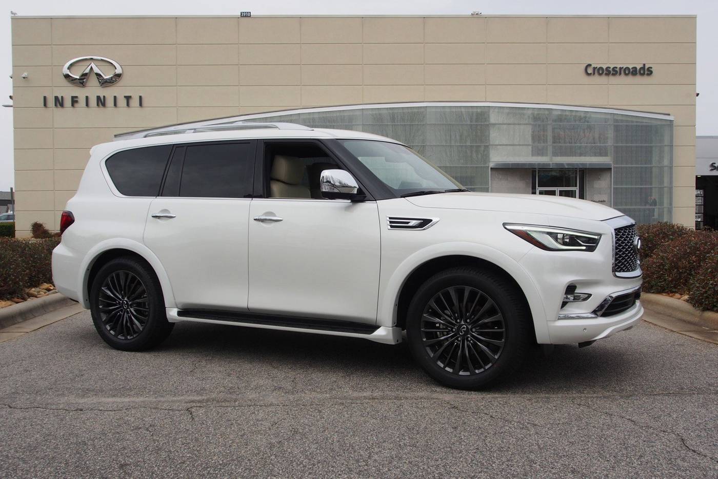 2023 INFINITI QX80 SENSORY — SUV — 11,569 mi — Raleigh, NC