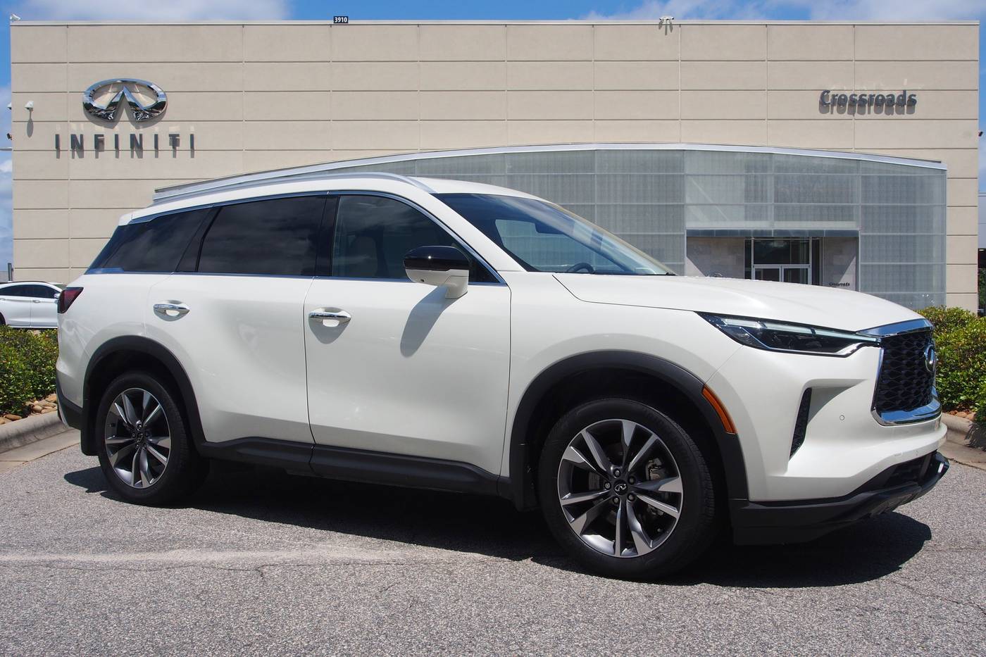 2025 INFINITI QX60 LUXE — SUV — 2,779 mi — Raleigh, NC