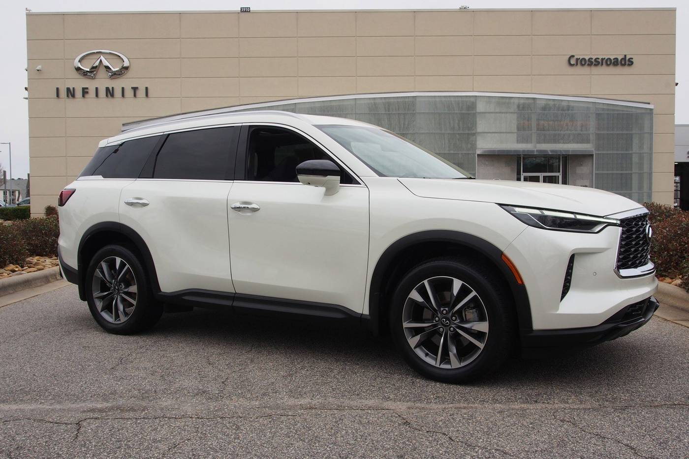 2023 INFINITI QX60 LUXE — SUV — 24,474 mi — Raleigh, NC