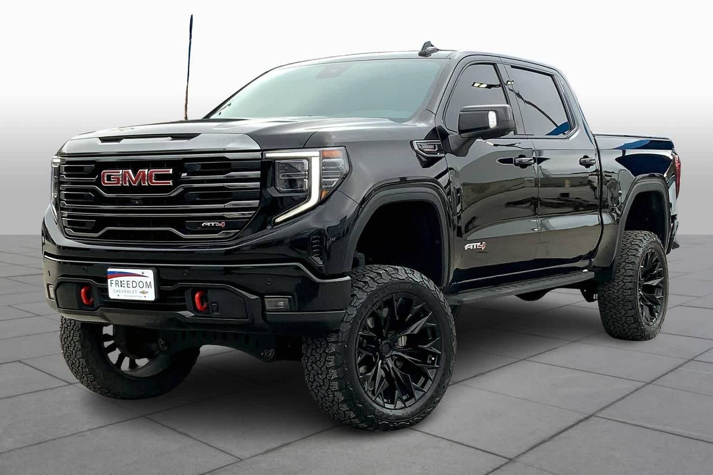 2022 GMC Sierra 1500 AT4 — Pickup Truck — 47,591 mi — San Antonio, TX