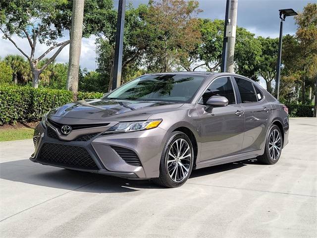 2020 Toyota Camry SE — Sedan — 40,419 mi — Pembroke Pines, FL